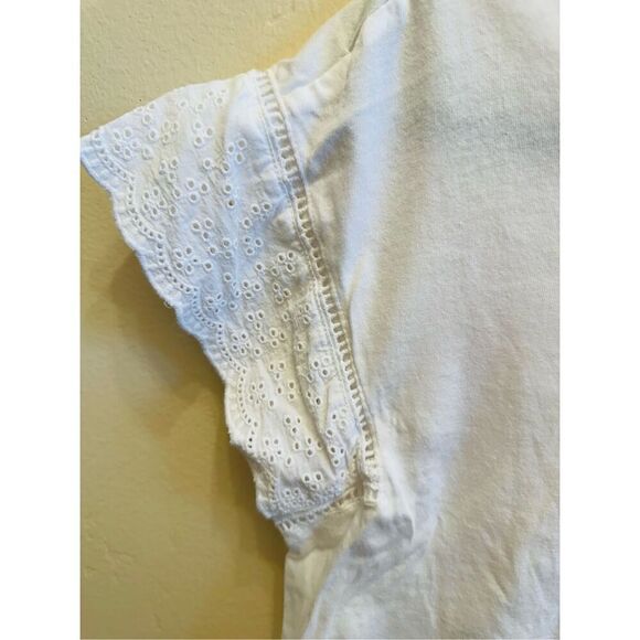 Industry White Ruffle Islet Flutter Sleeve Top Size Small - Picture 2 of 4